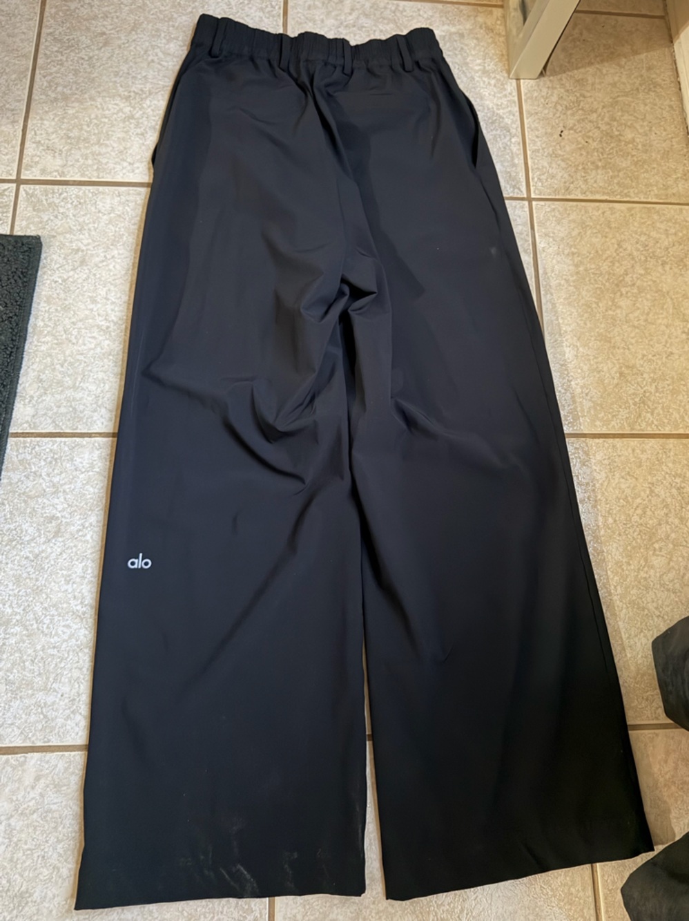 ALO Yoga  high waist pursuit trouser black - Picture 3 of 10